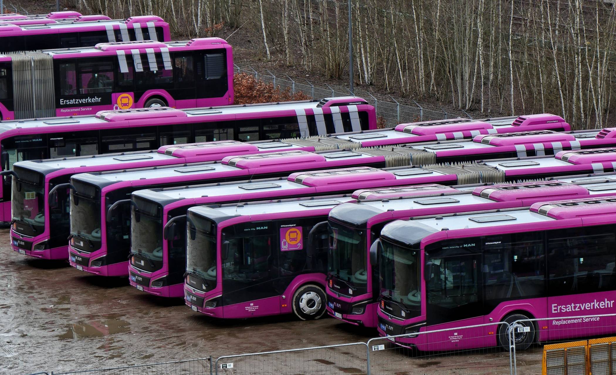 Das DB-Ersatzverkehr-Depot im Industriegebiet Vohwinkel.