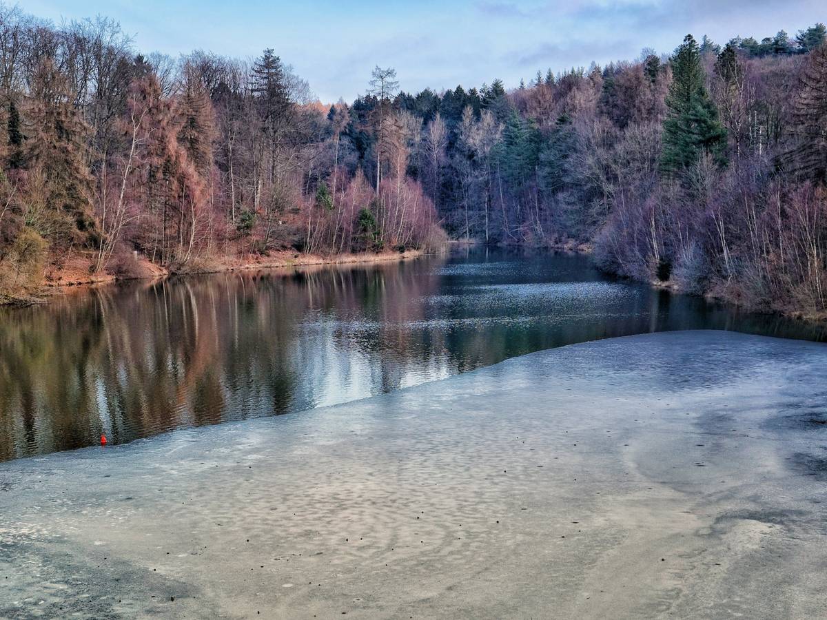 Die „frostige“ Ronsdorfer Talsperre
