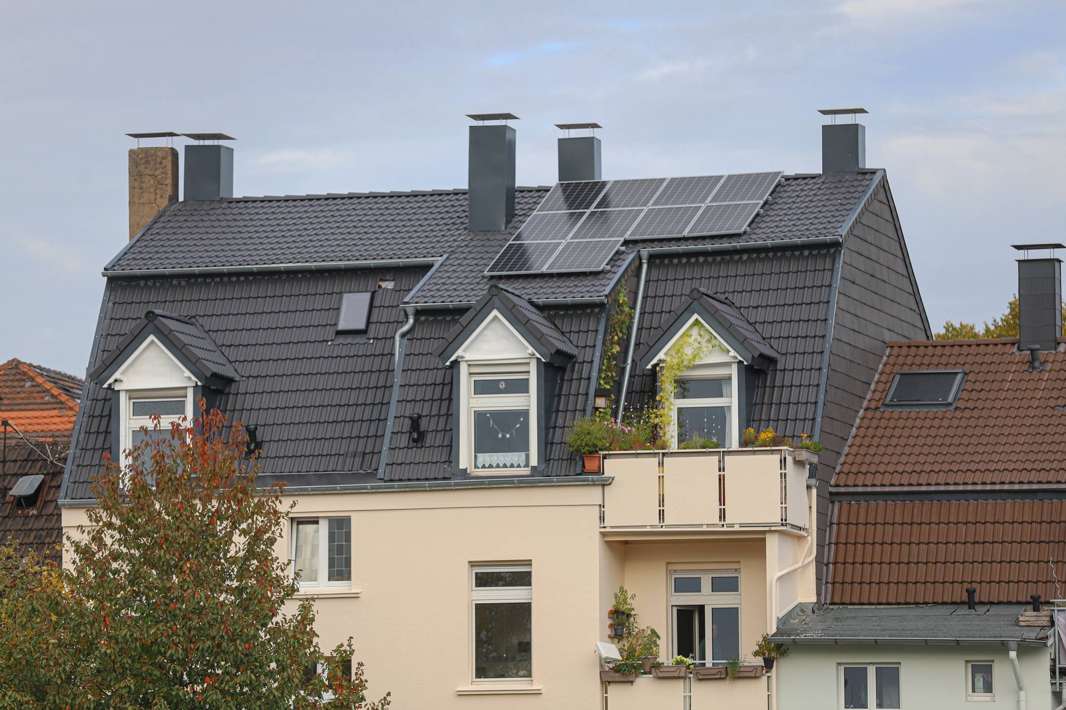 Die Zahl der Photovoltaik-Anlagen steigt sprunghaft.