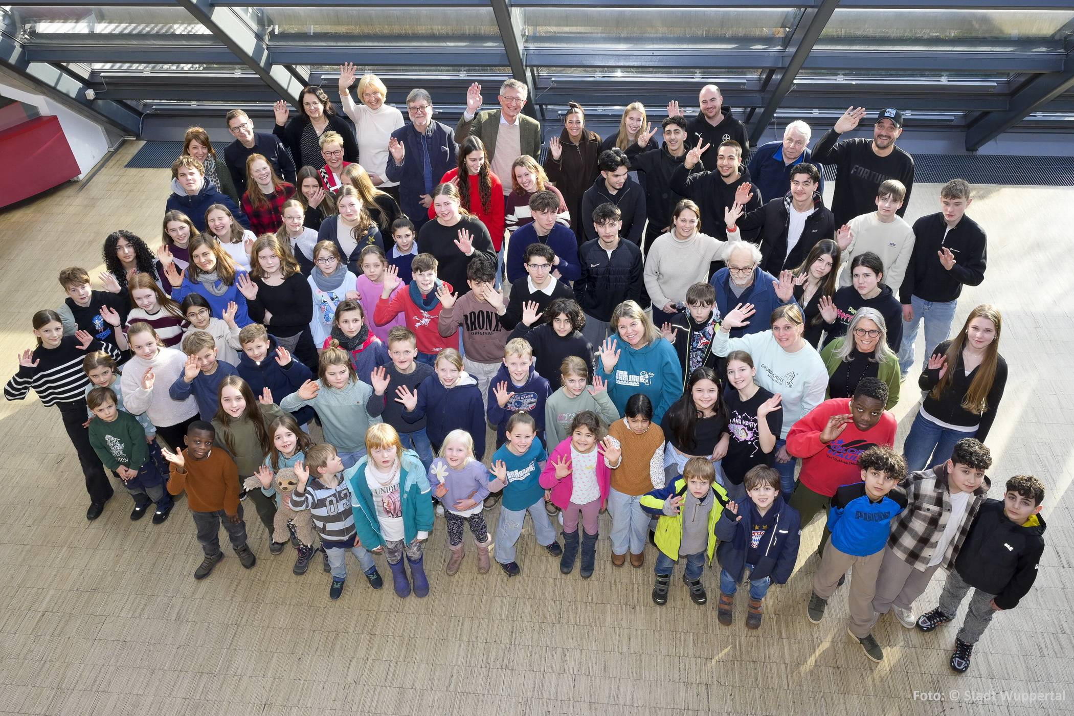  Das Gruppenbild der Siegerinnen und Sieger. 