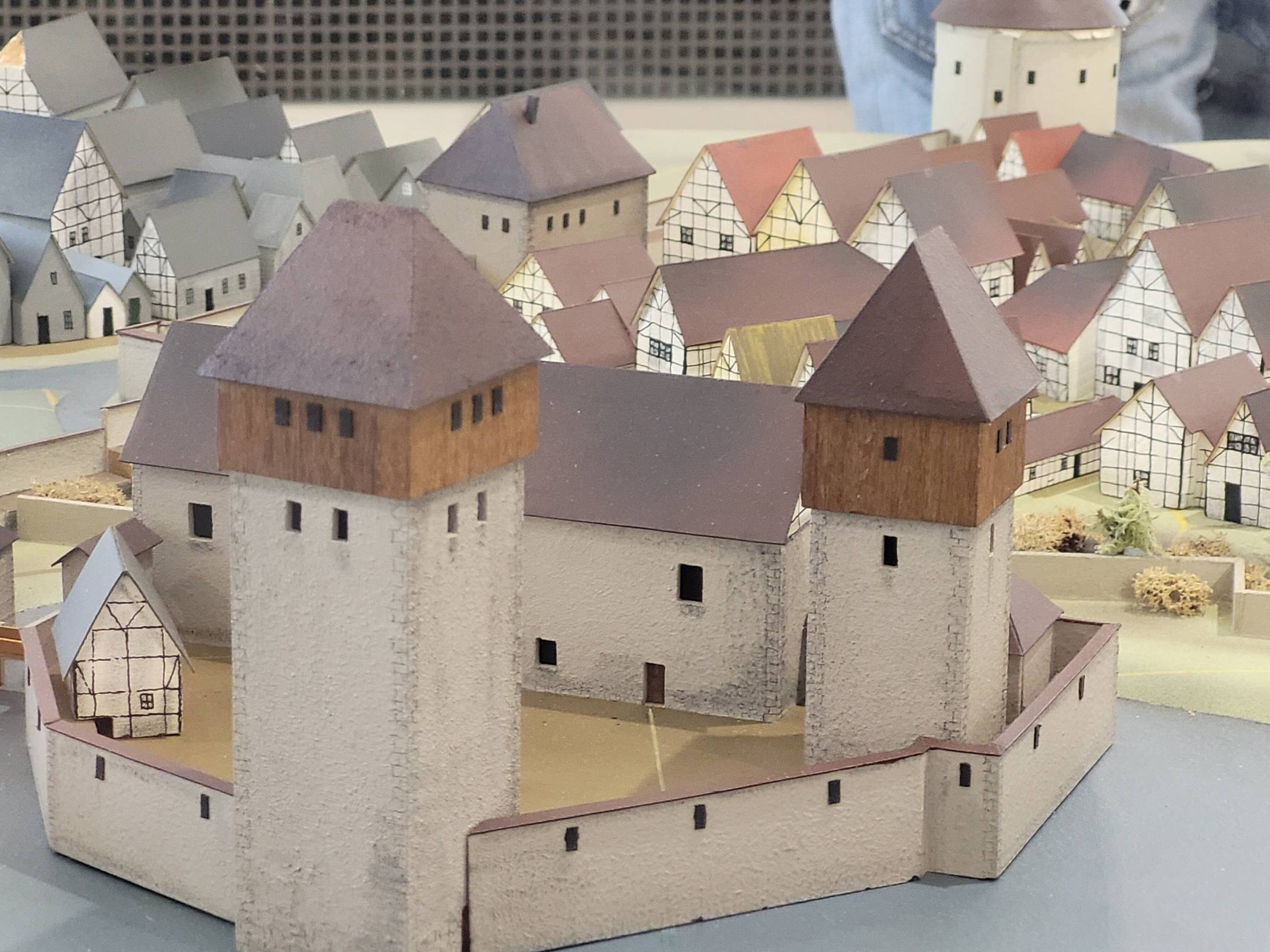 Die Burg Elberfeld im Modell.