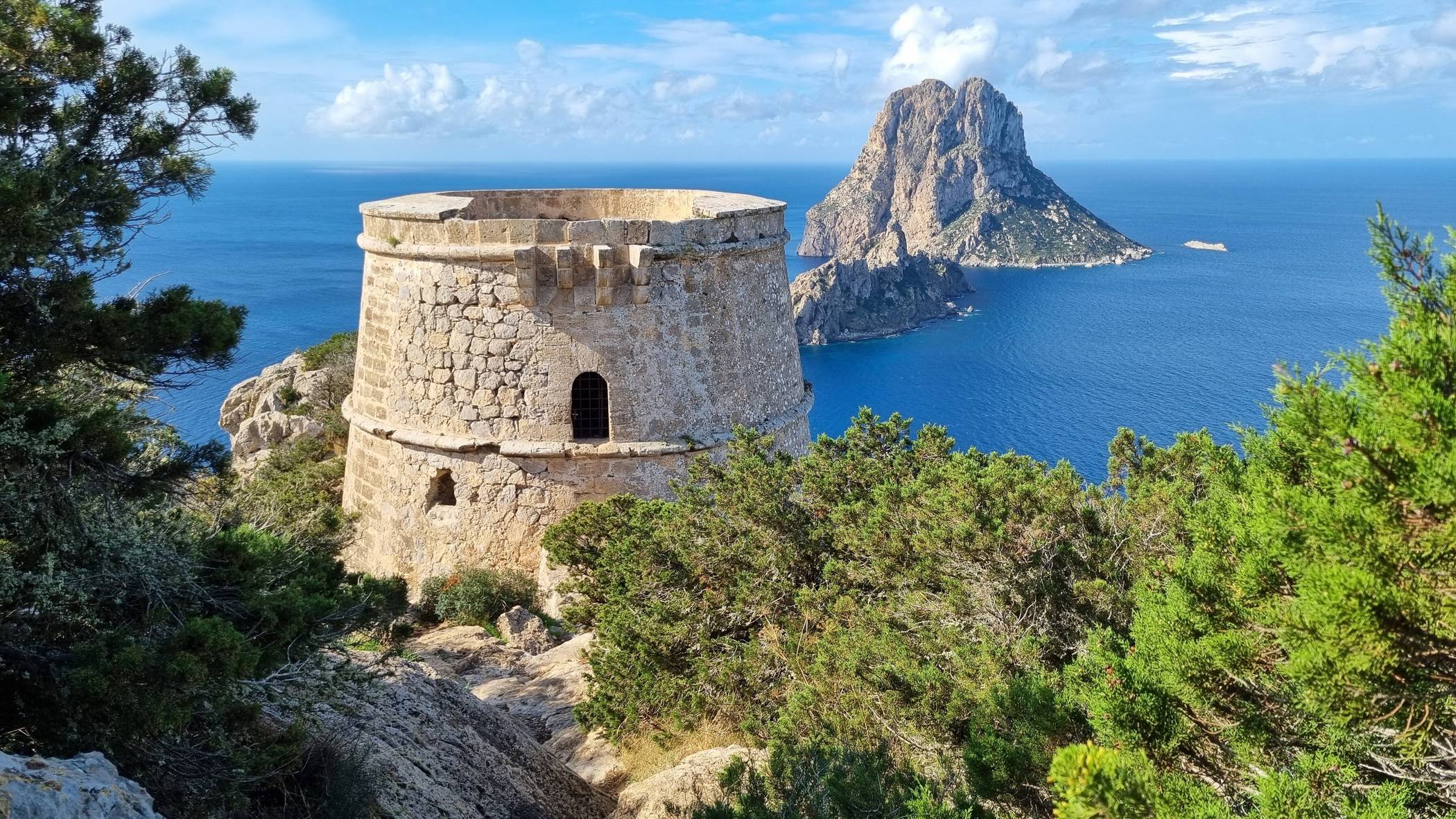 Ibiza hat viel mehr als Jubel und Trubel zu bieten.