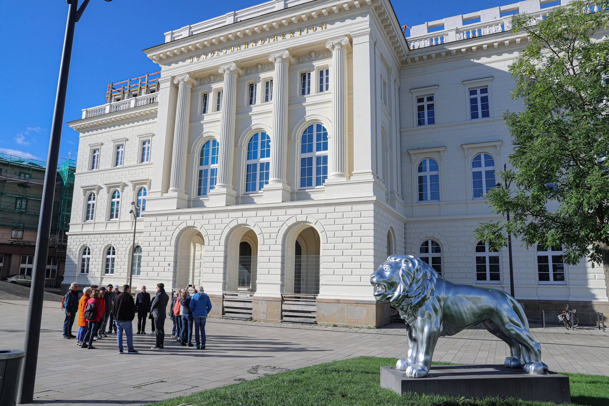  Die ehemalige Bundesbahndirektion am Döppersberg. 