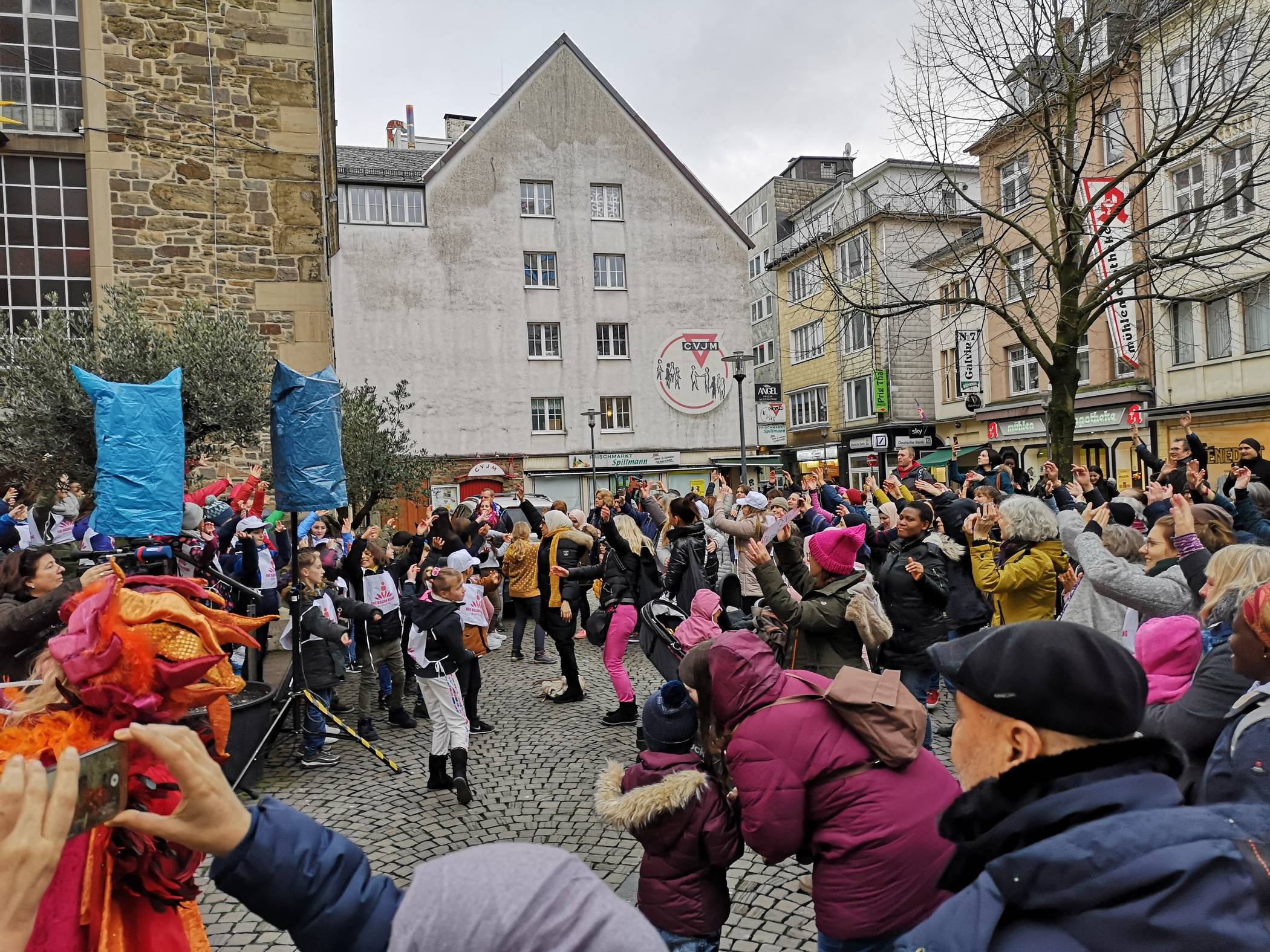 Flashmob im Jahr 2020 auf dem Elberfelder Kirchplatz.