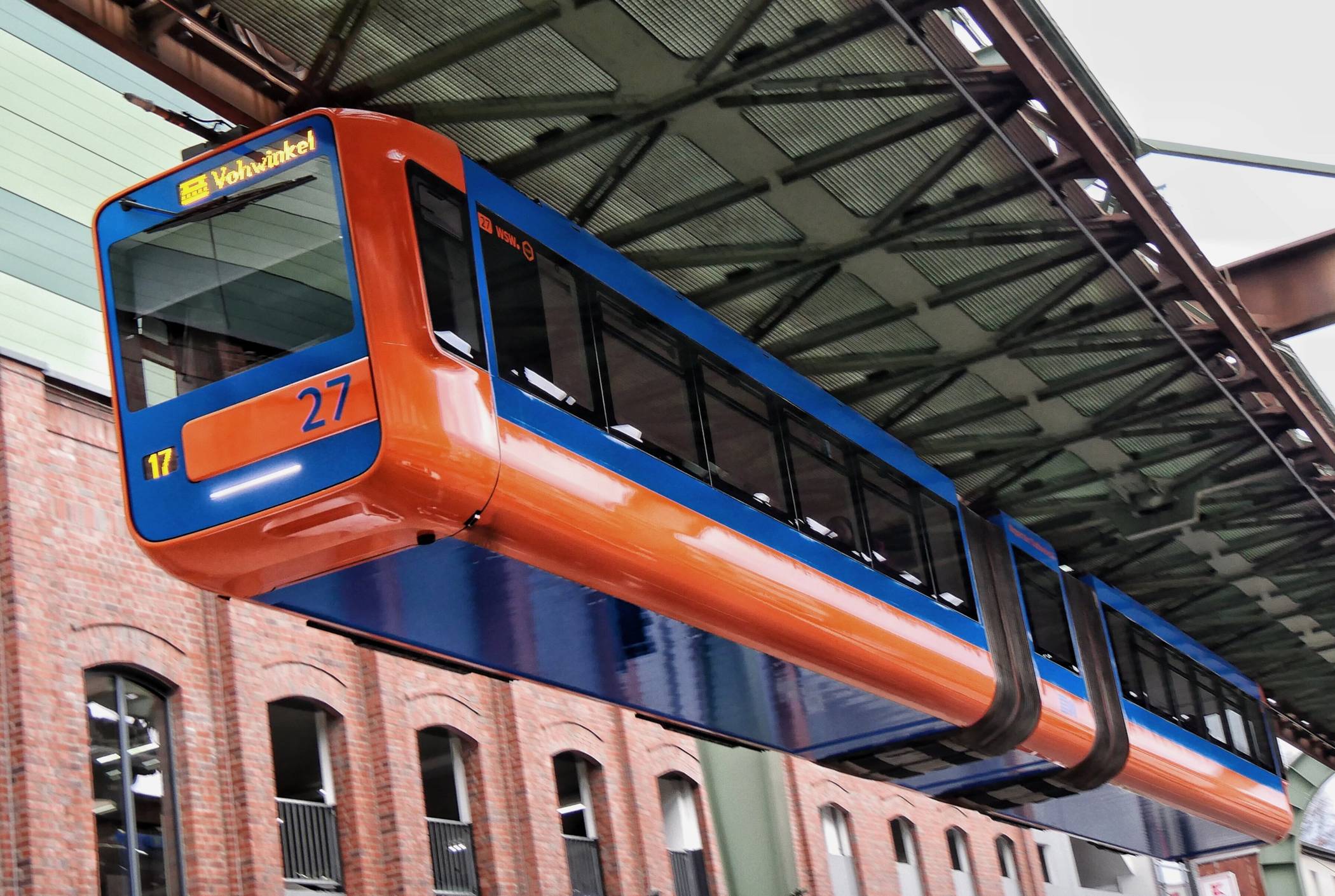 Die Retro-Schwebebahn in Vohwinkel.