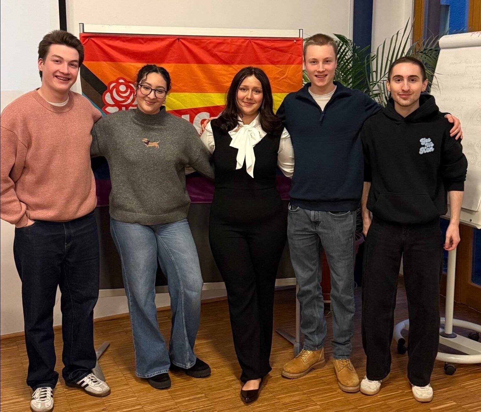  Von li.: Jan-Ole Hübner, Aya Ihizane, Aleyna Karaca, Finn Glose und Revend Barmani. 