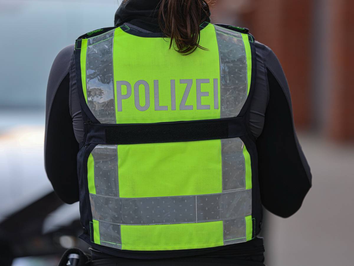 Flucht auf Kleinkraftrad vor der Polizei