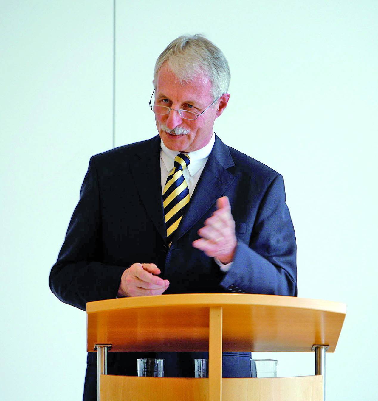 Uni-Rektor Rektor Prof. Dr. Dr. h.c. mult. Volker...