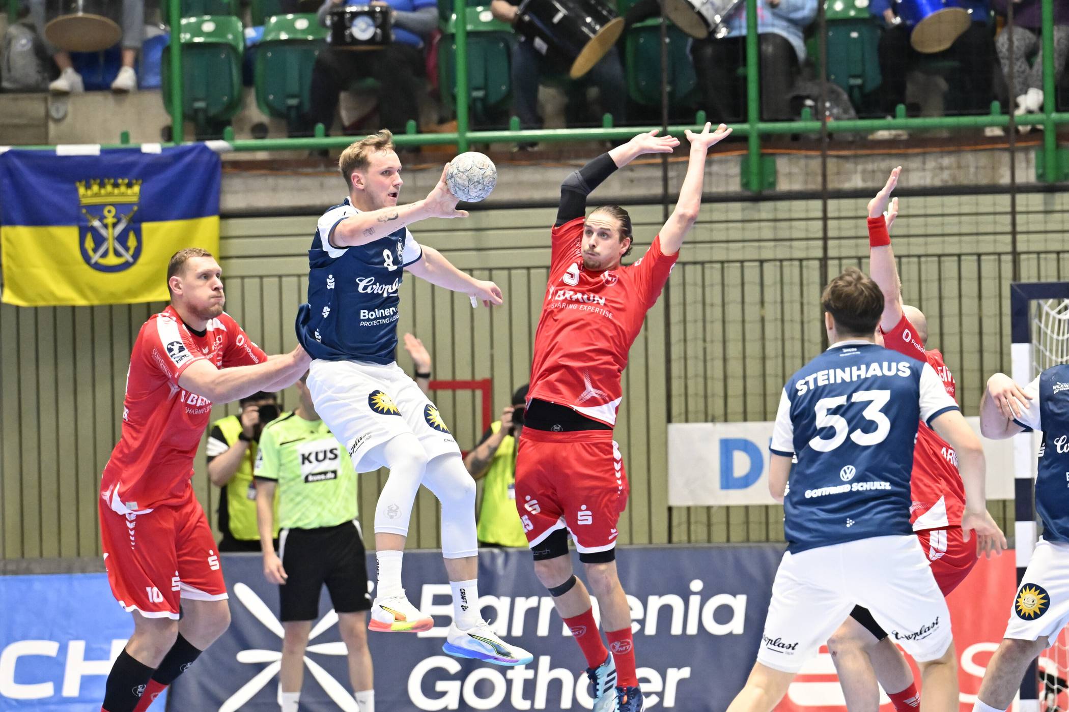 Szene mit Nico Schöttle im Heimspiel gegen Melsungen.