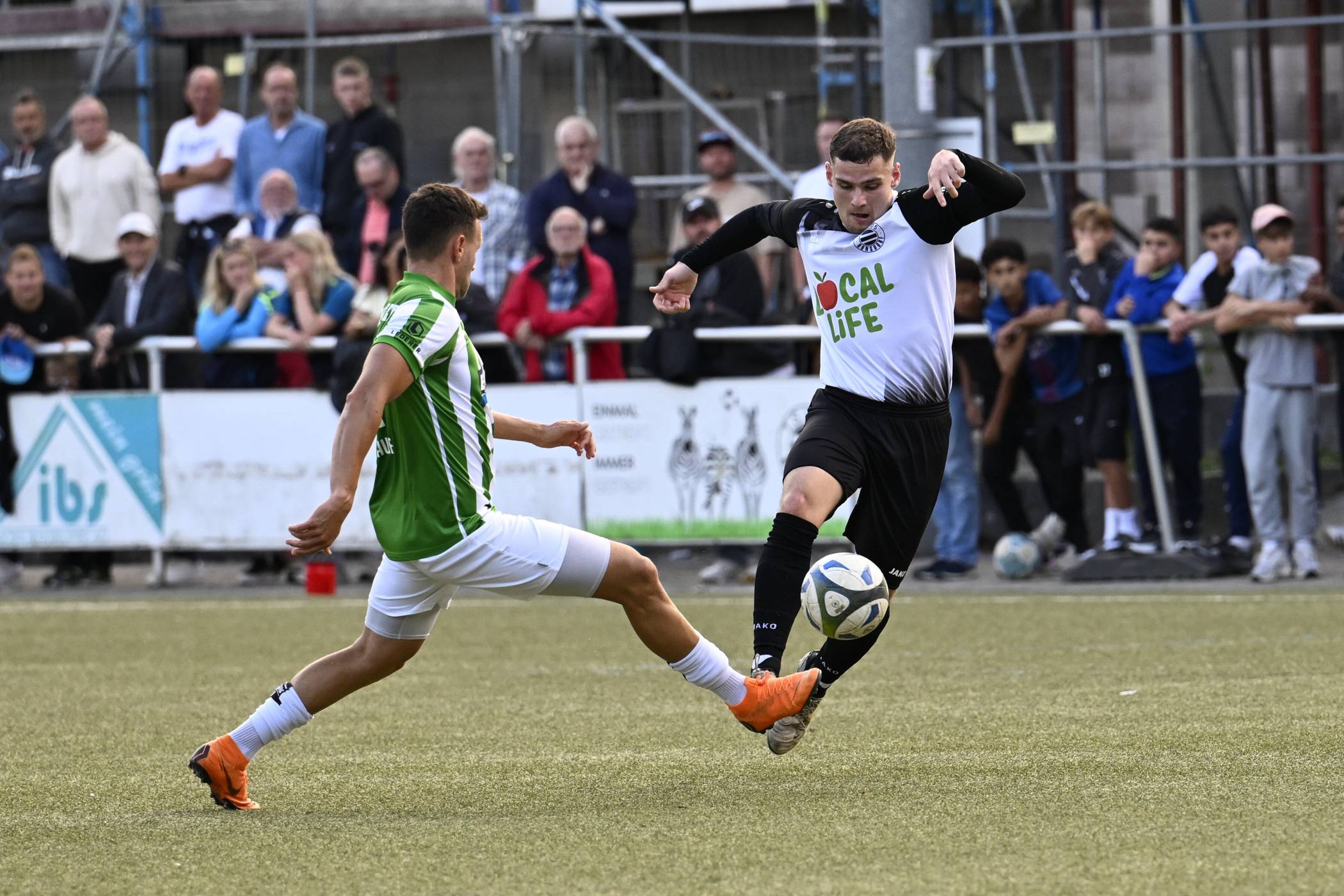 Im Hinspiel setzte sich Ronsdorf in der Waldkampfbahn gegen den CSC durch.