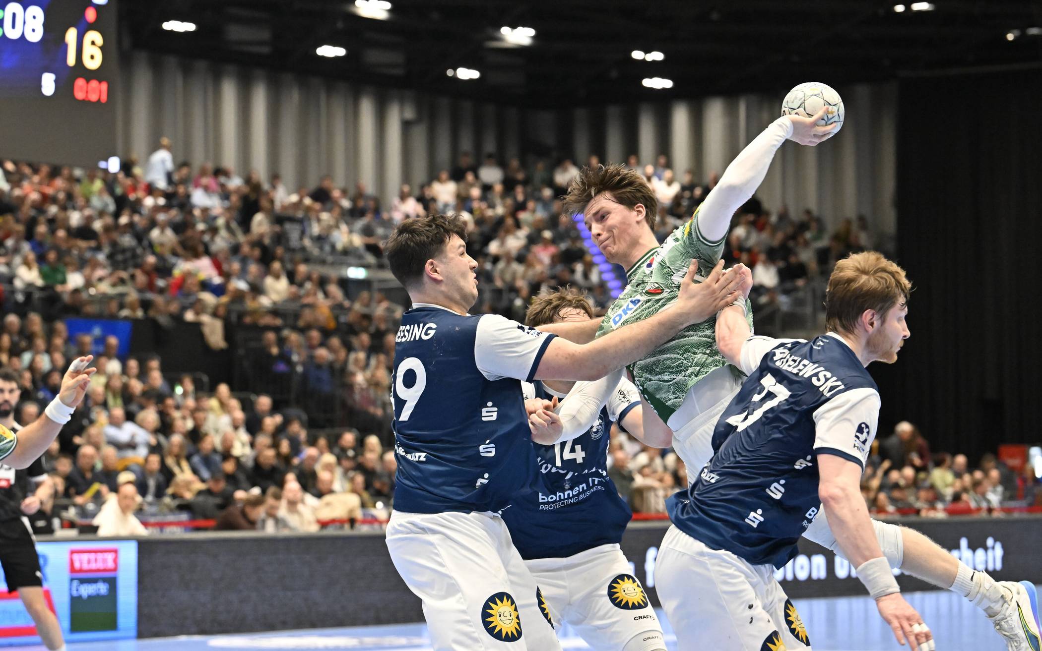 BHC verkauft sich gut und ärgert die Füchse lange