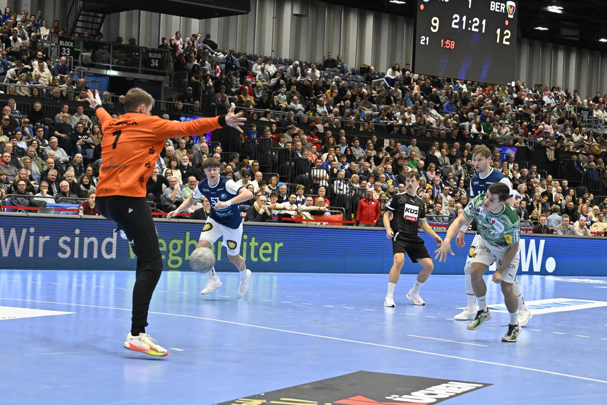  Christopher Rudeck gelangen zwölf Paraden. 