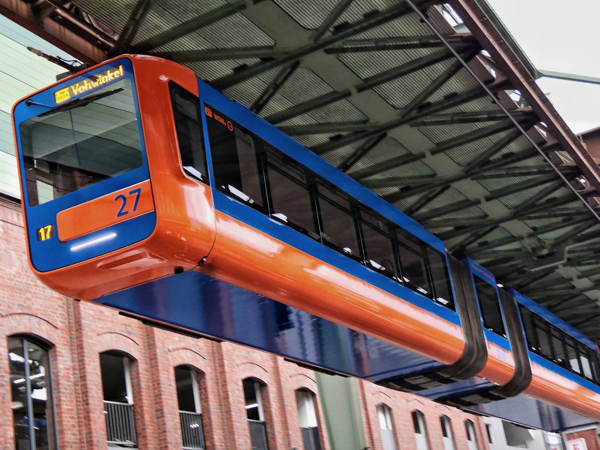 Trotz Warnstreik: Schwebebahn fährt am Jubiläums-Samstag