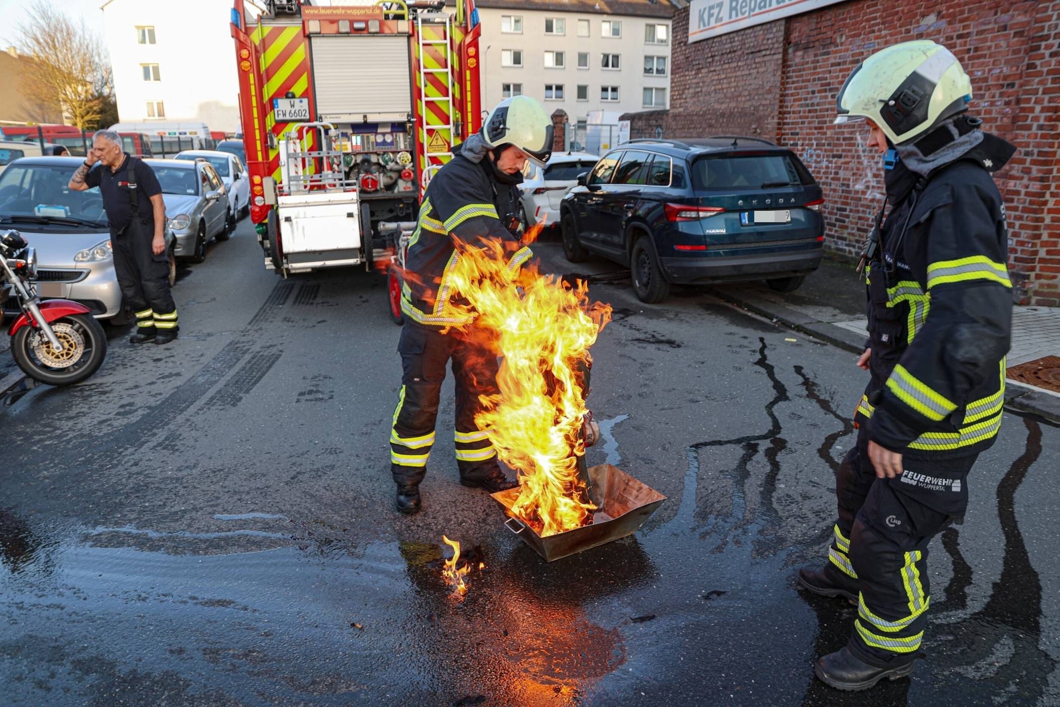  Das Tuch kam in eine Schuttmulde. 