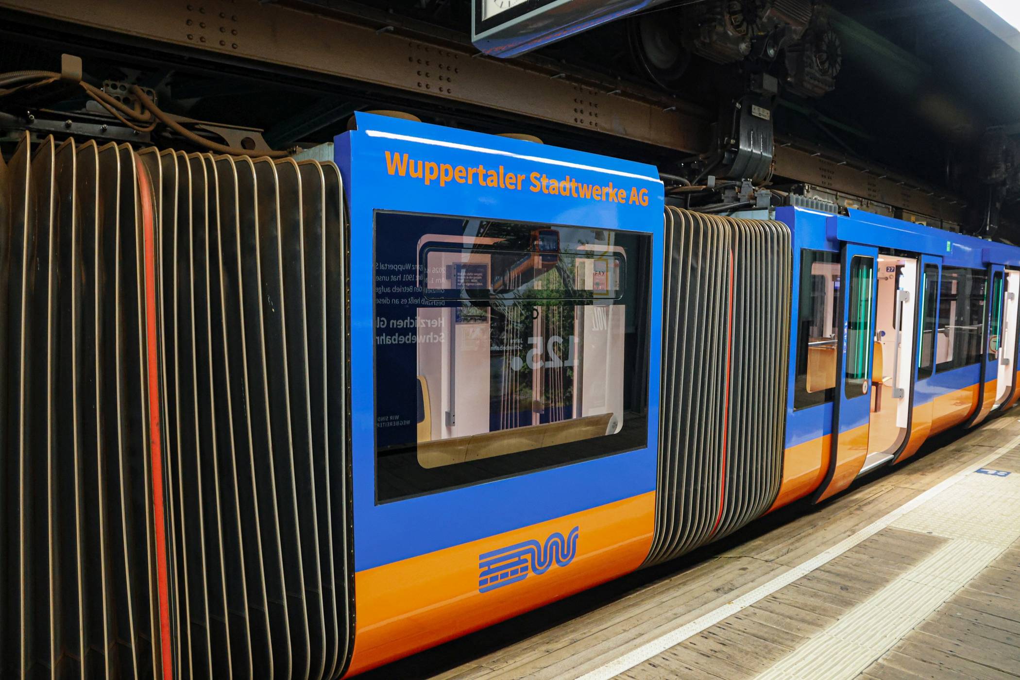 Die Jubiläums-Bahn.