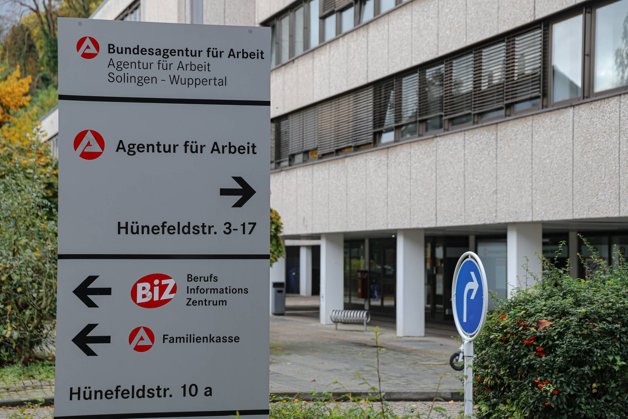  Die Agentur für Arbeit an der Hünefeldstraße. 
