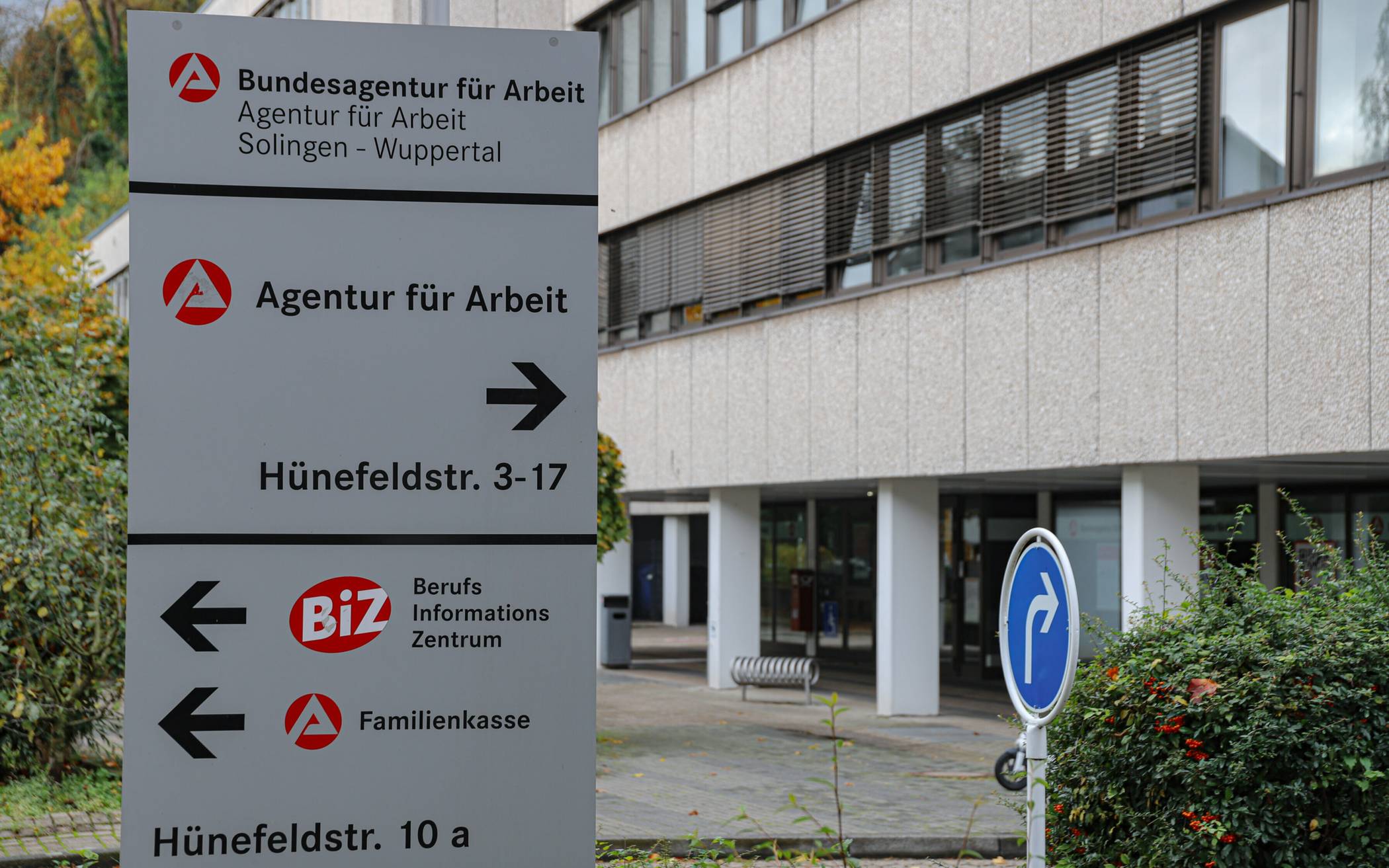 Arbeitslosenquote leicht auf 10,9 Prozent gesunken