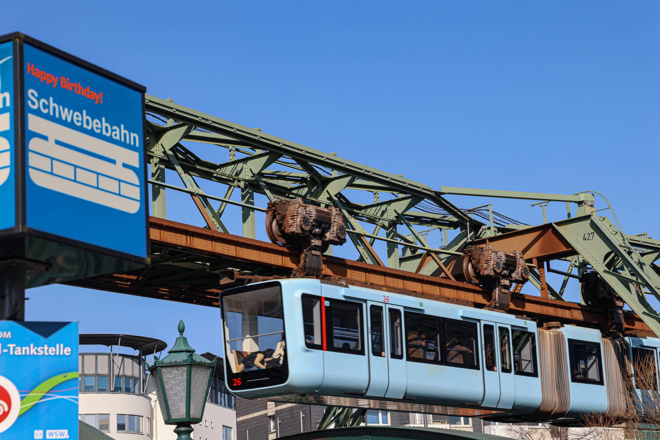 Die Schwebebahn am Jubiläums-Wochenende.