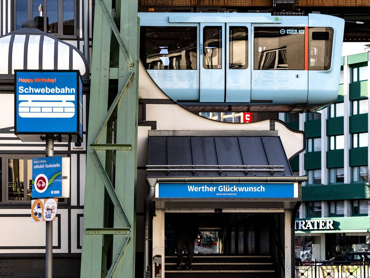 Mehr als 100.000 Gäste beim Schwebebahn-Jubiläum