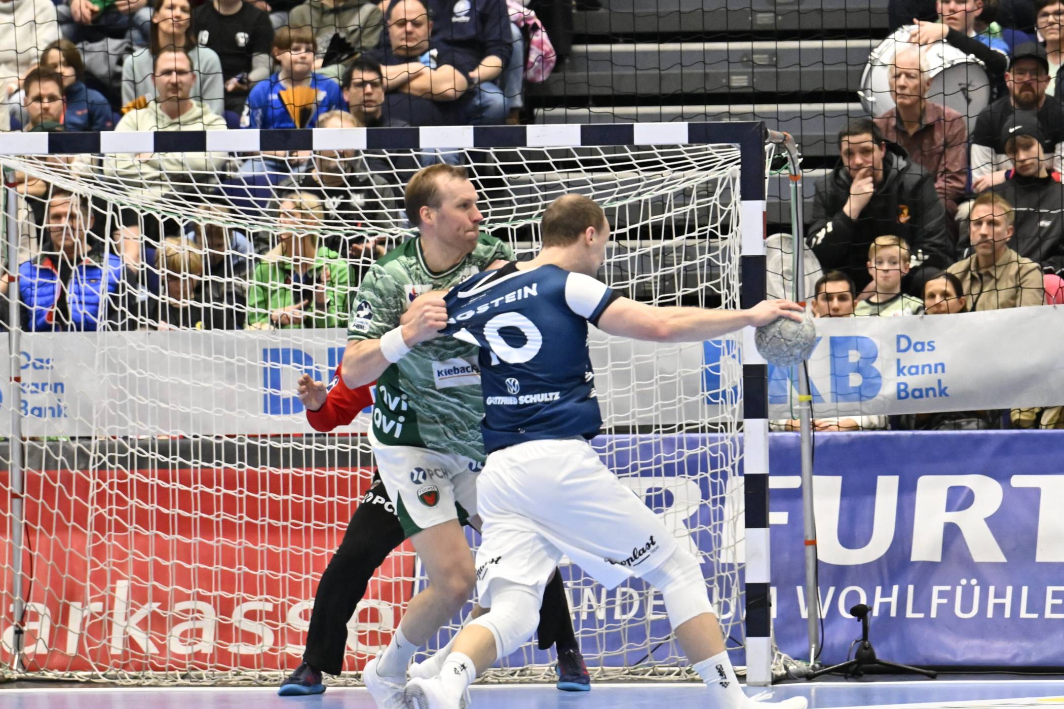  Fynn Hangstein (vorne) in Aktion. 