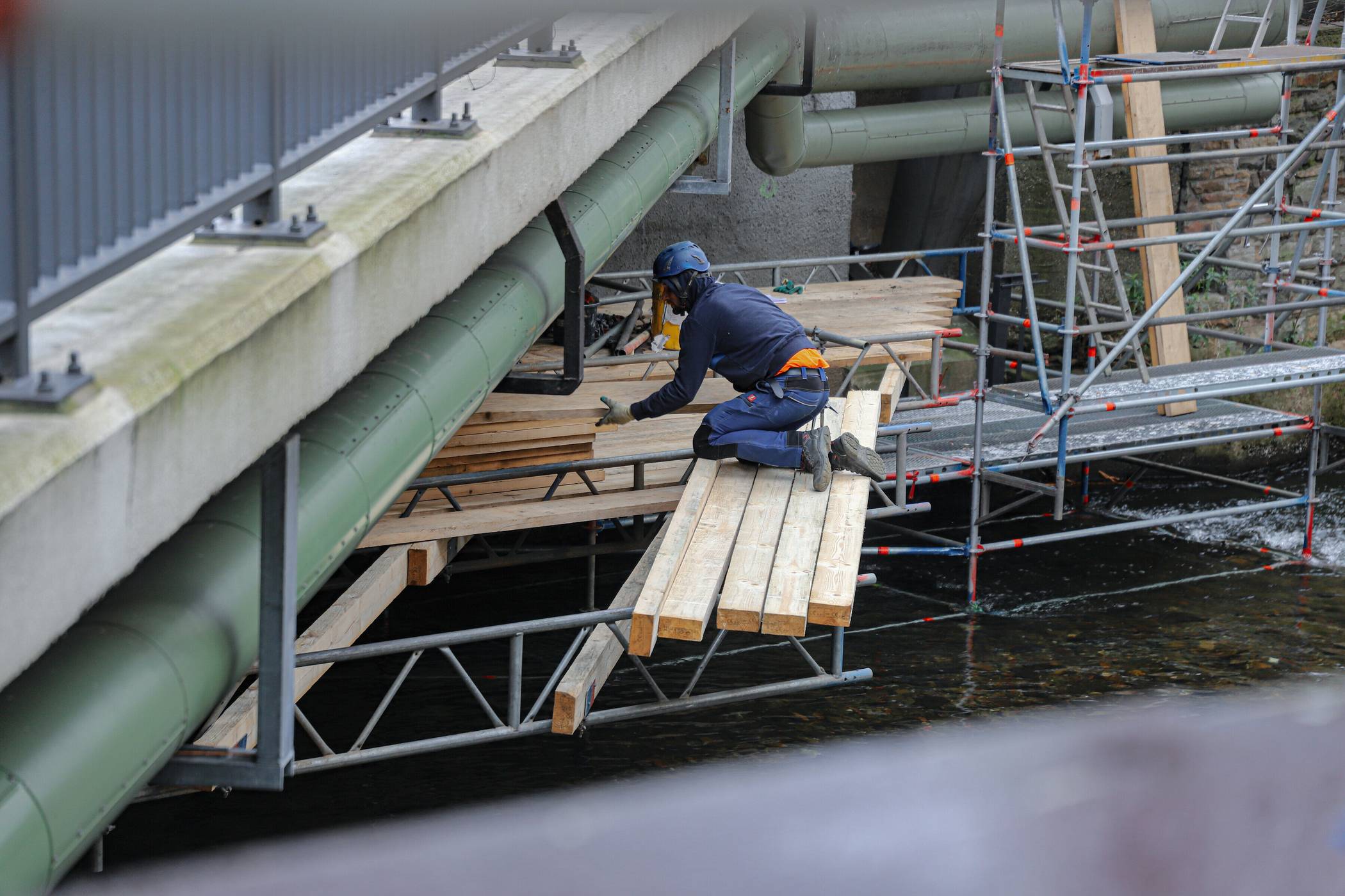  Arbeiten an der Brücke im Jahr 2025. 
