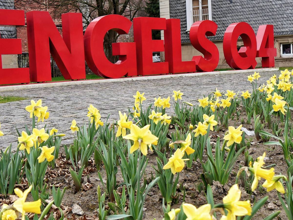  Impressionen: Frühling im und am Engelsgarten
