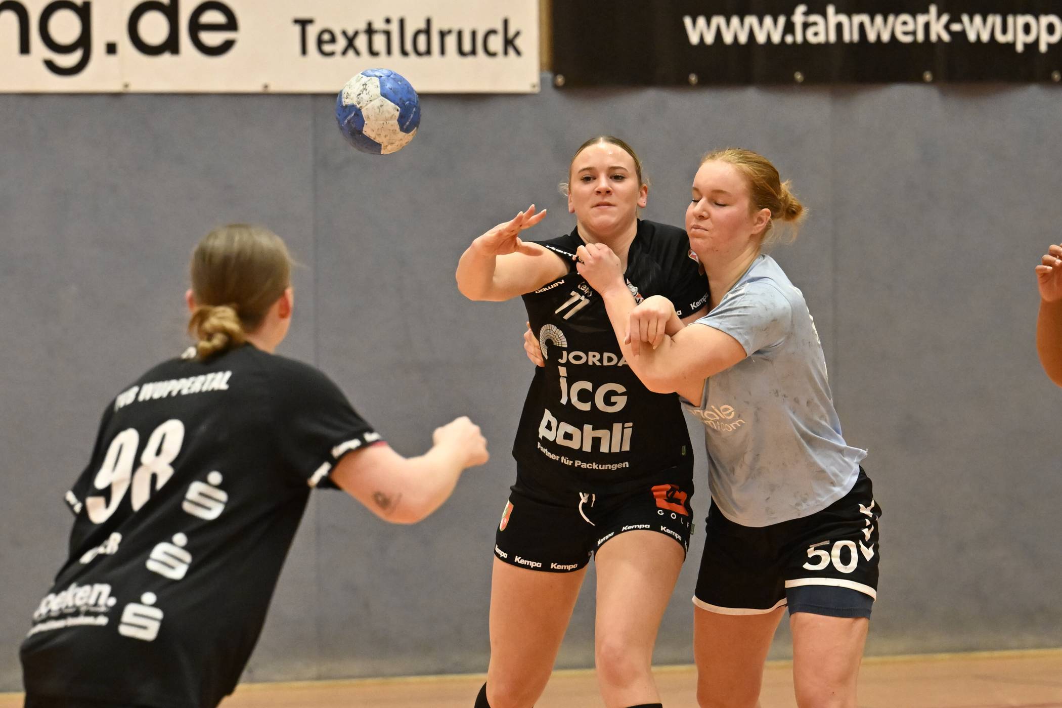  Der TVB trfft auf den Spitzenreiter Adler Königshof. 