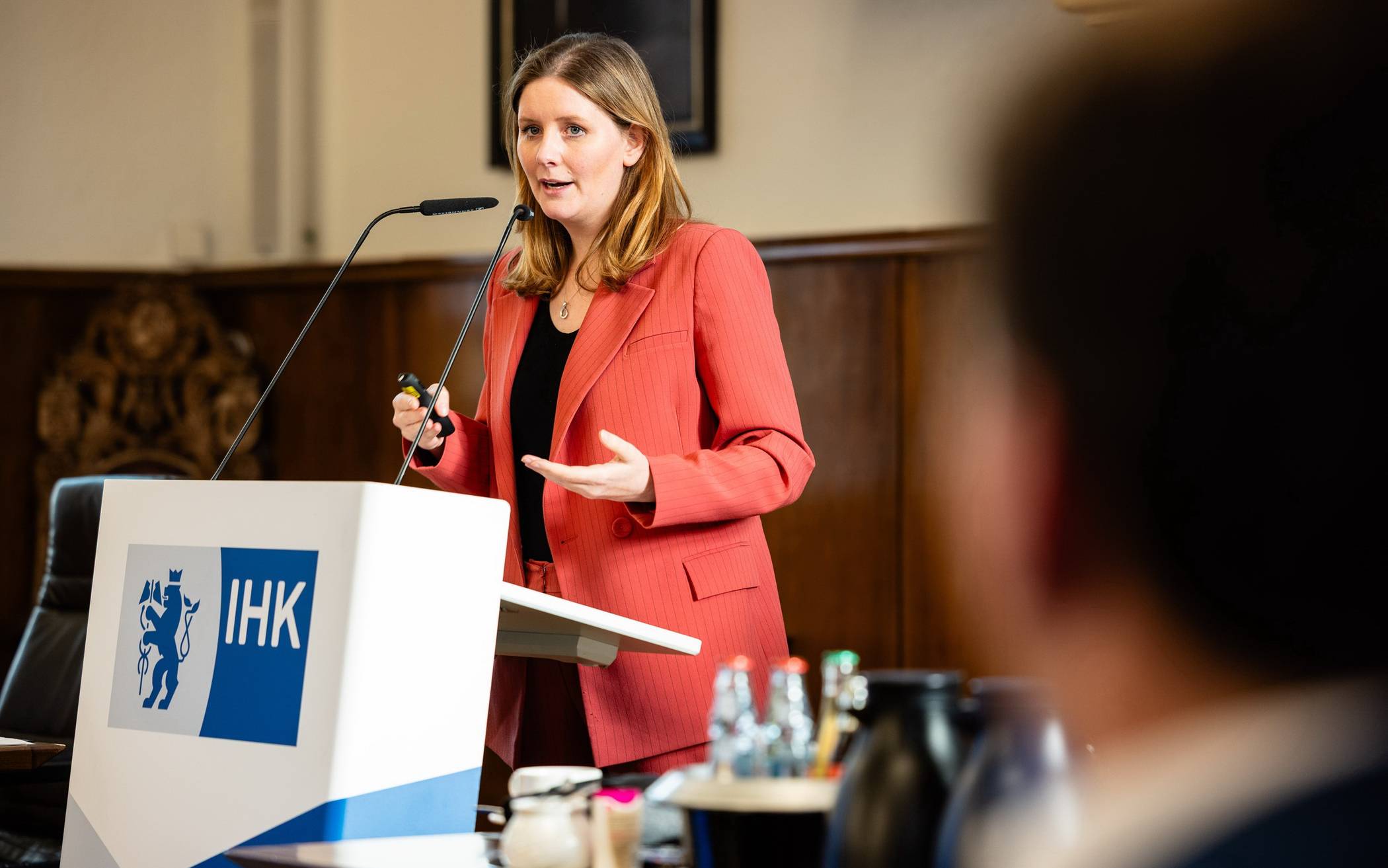 OB Scherff stellte in der IHK den „Wuppertal-Plan“ vor