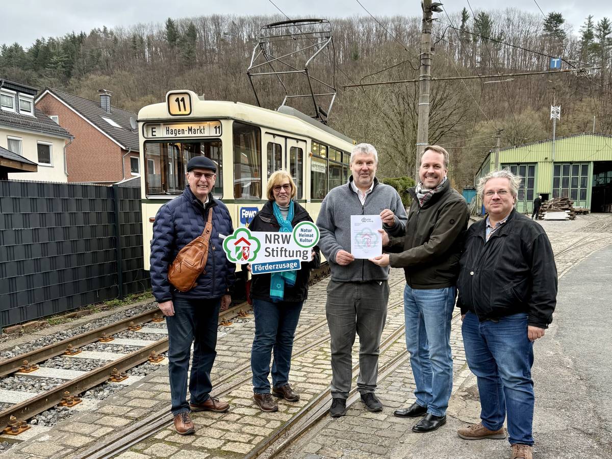 Großer Scheck für die Bergischen Museumsbahnen