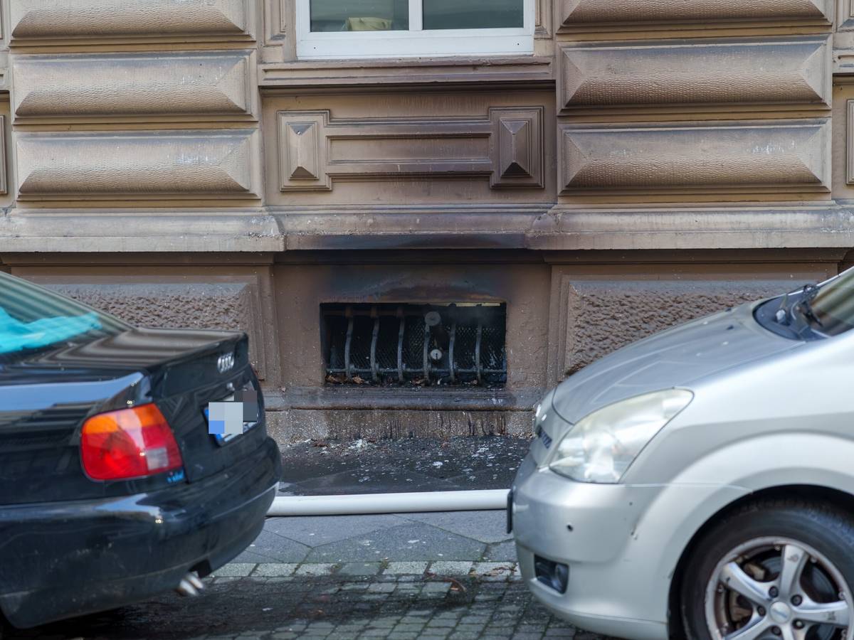 Massiver Kellerbrand an der Uellendahler Straße