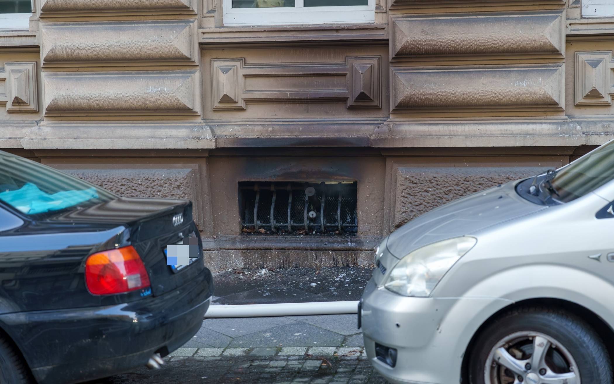 Massiver Kellerbrand an der Uellendahler Straße