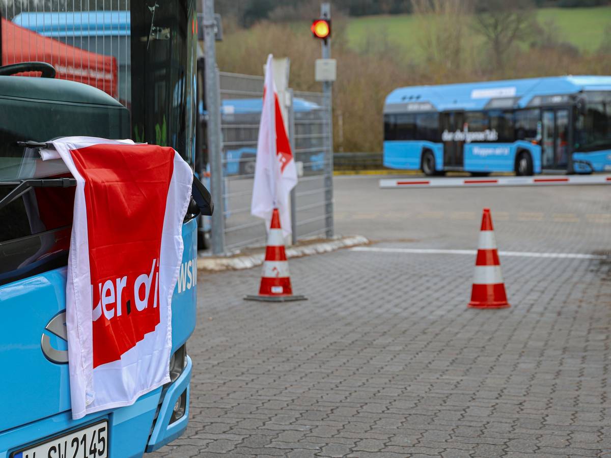 ÖPNV: Freitag wird der WSW-Betriebshof Varresbeck bestreikt