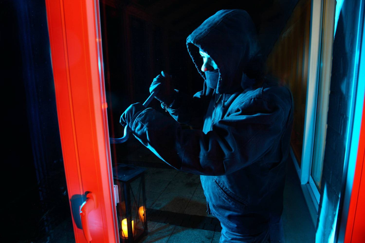 Werkzeuge, Geräte und Briefe gestohlen