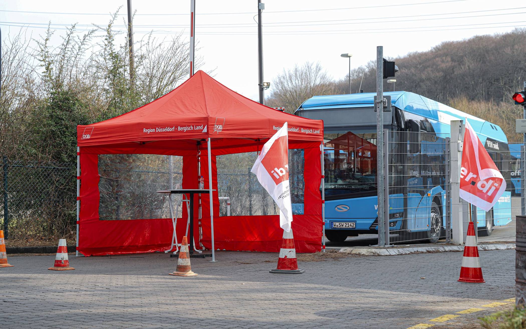 ver.di-Warnstreik im ÖPNV setzt sich am Montag fort
