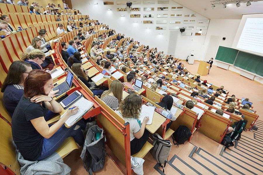 Hörsaal der Bergischen Uni.