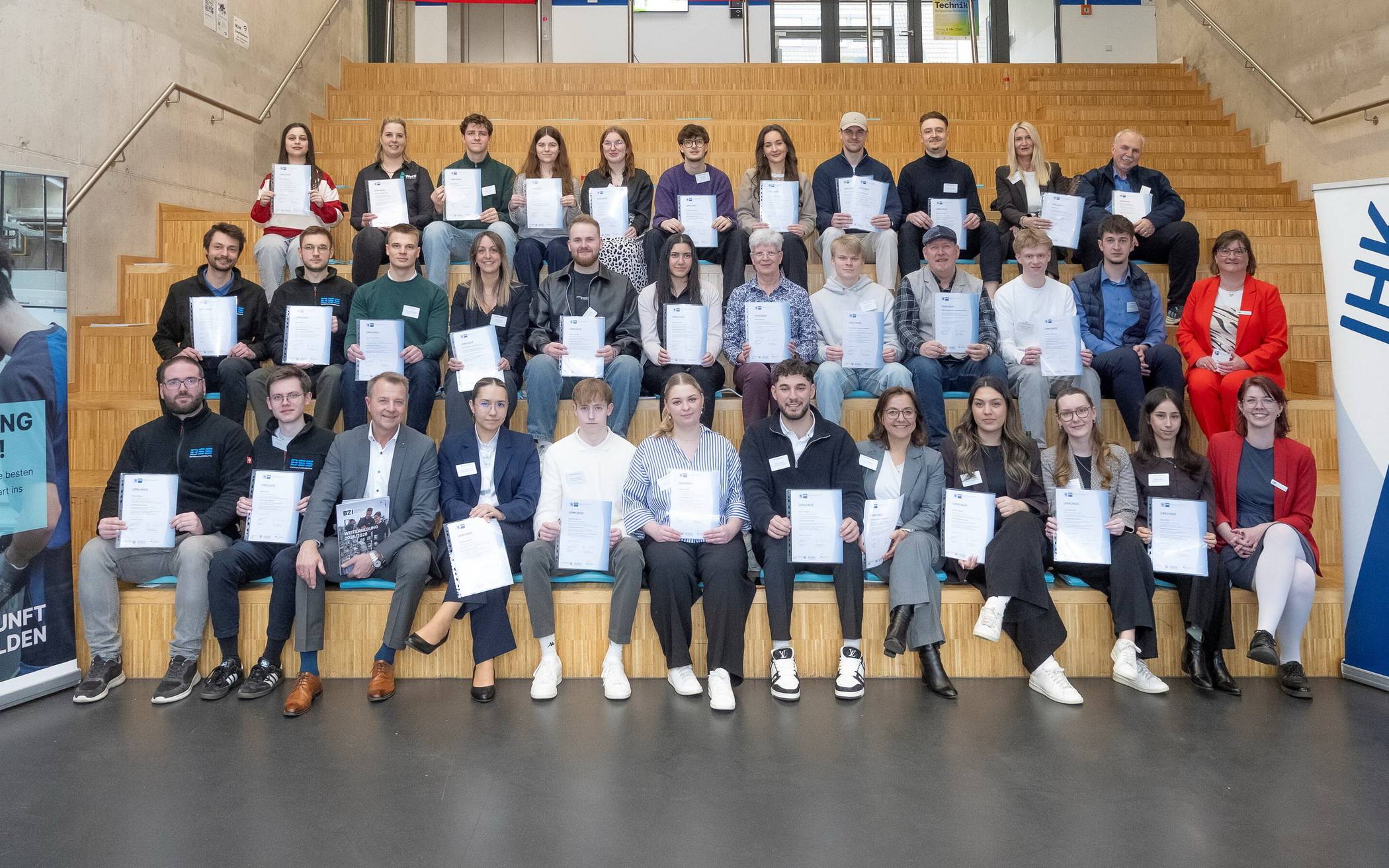 Botschafterinnen und Botschafter für die Ausbildung