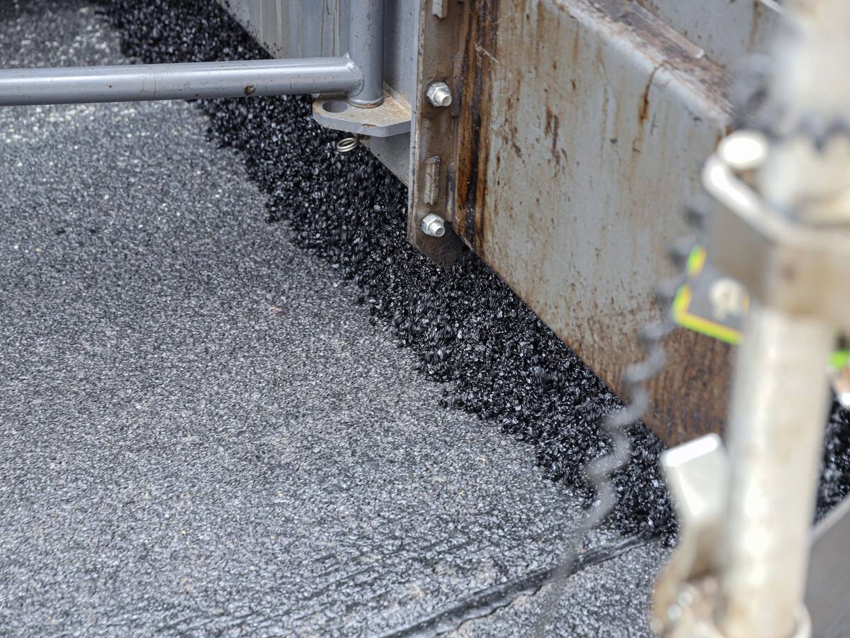 Die Fahrbahn in der Hindenburgstraße wird saniert