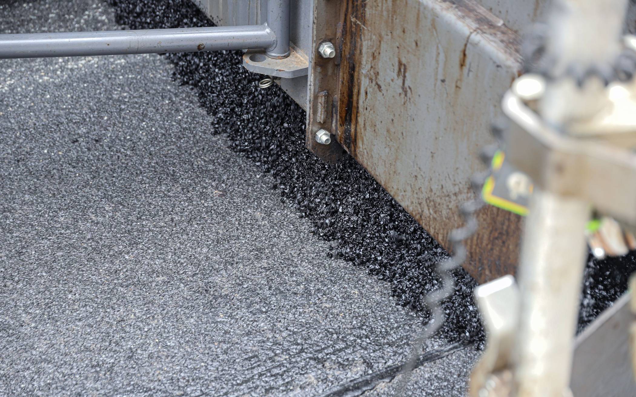 Die Fahrbahn in der Hindenburgstraße wird saniert