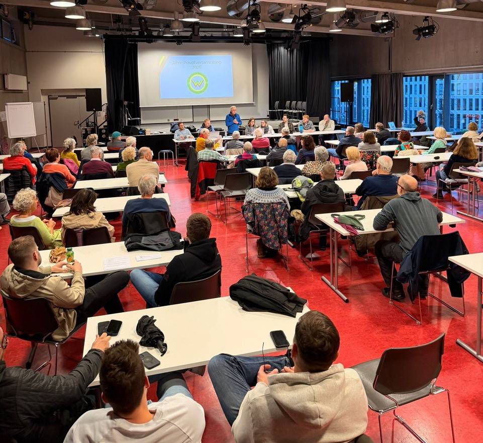  Die Jahreshauptversammlung der Wasserfreunde. 