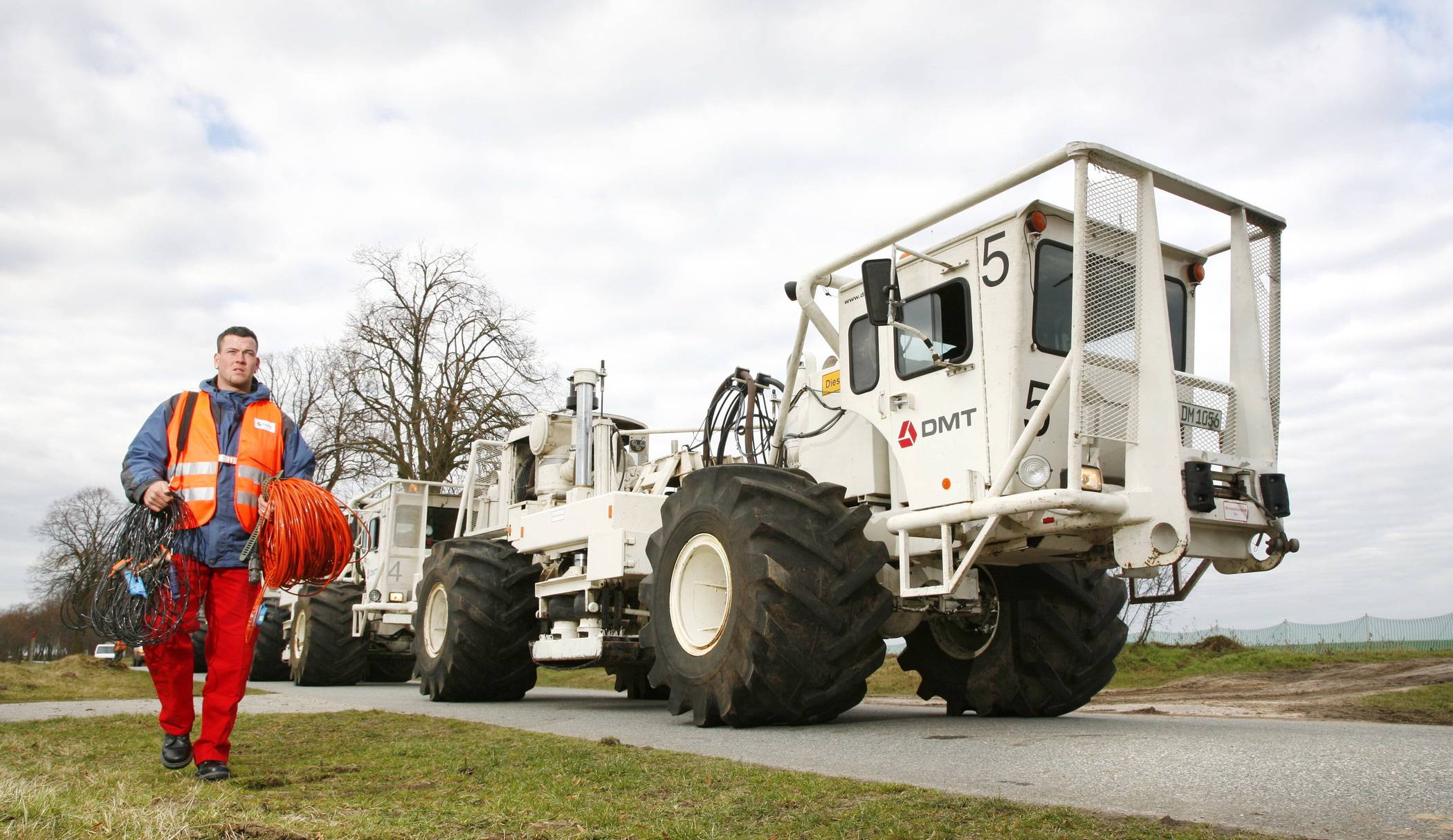  Ein Vibro-Truck dient zur Erkundung geothermischer Potenziale. 