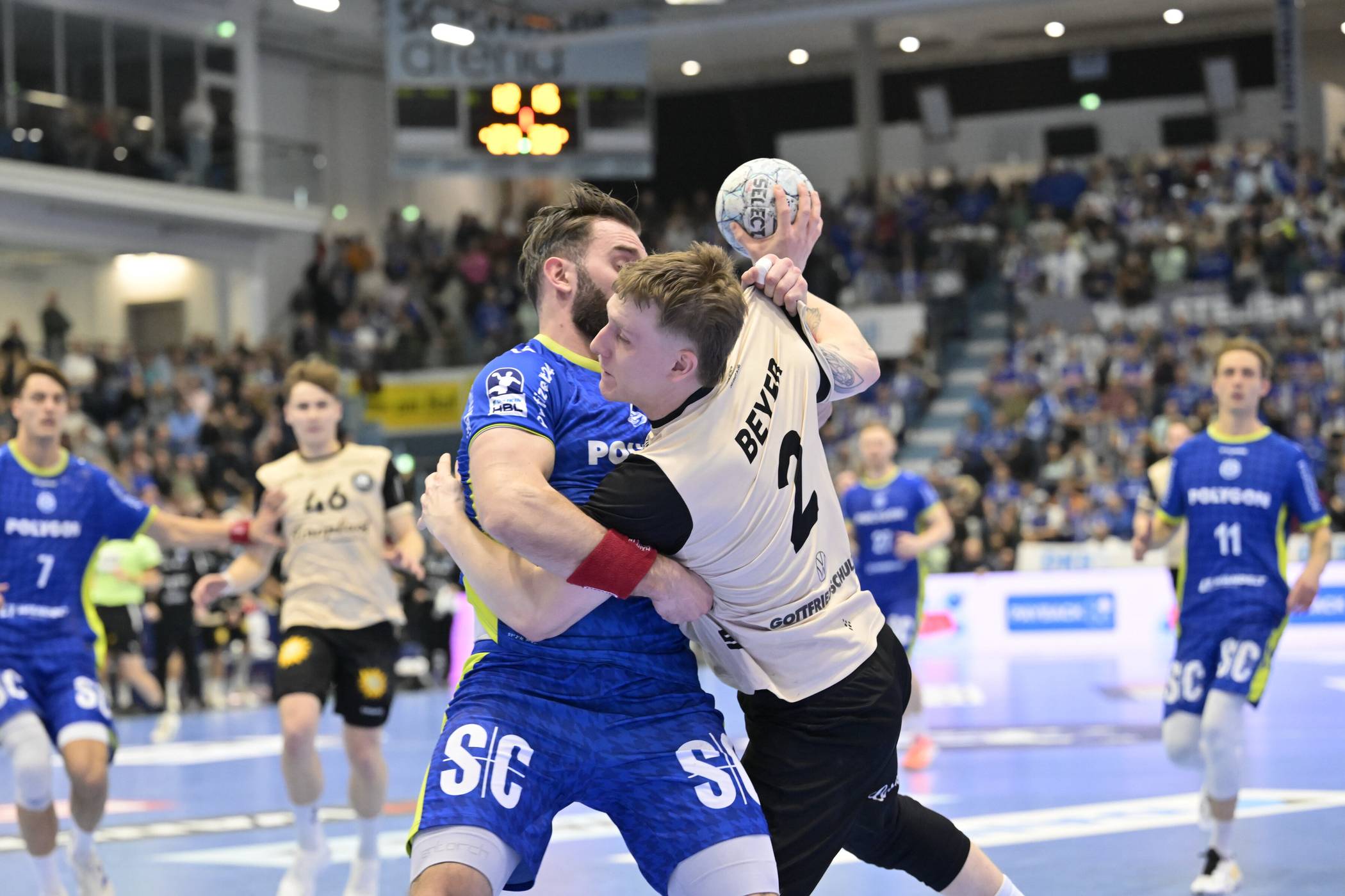  Im Hinspiel ergatterte der BHC – hier Noah Beyer – in der Schwalbe-Arena einen Punkt. 