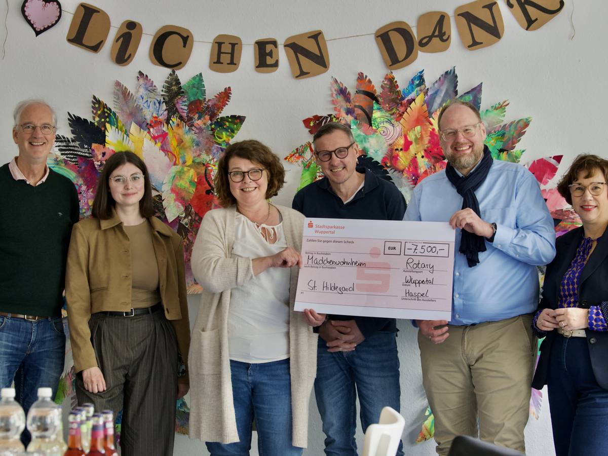 7.500 Euro als Spende für die Mädchenwohngruppen