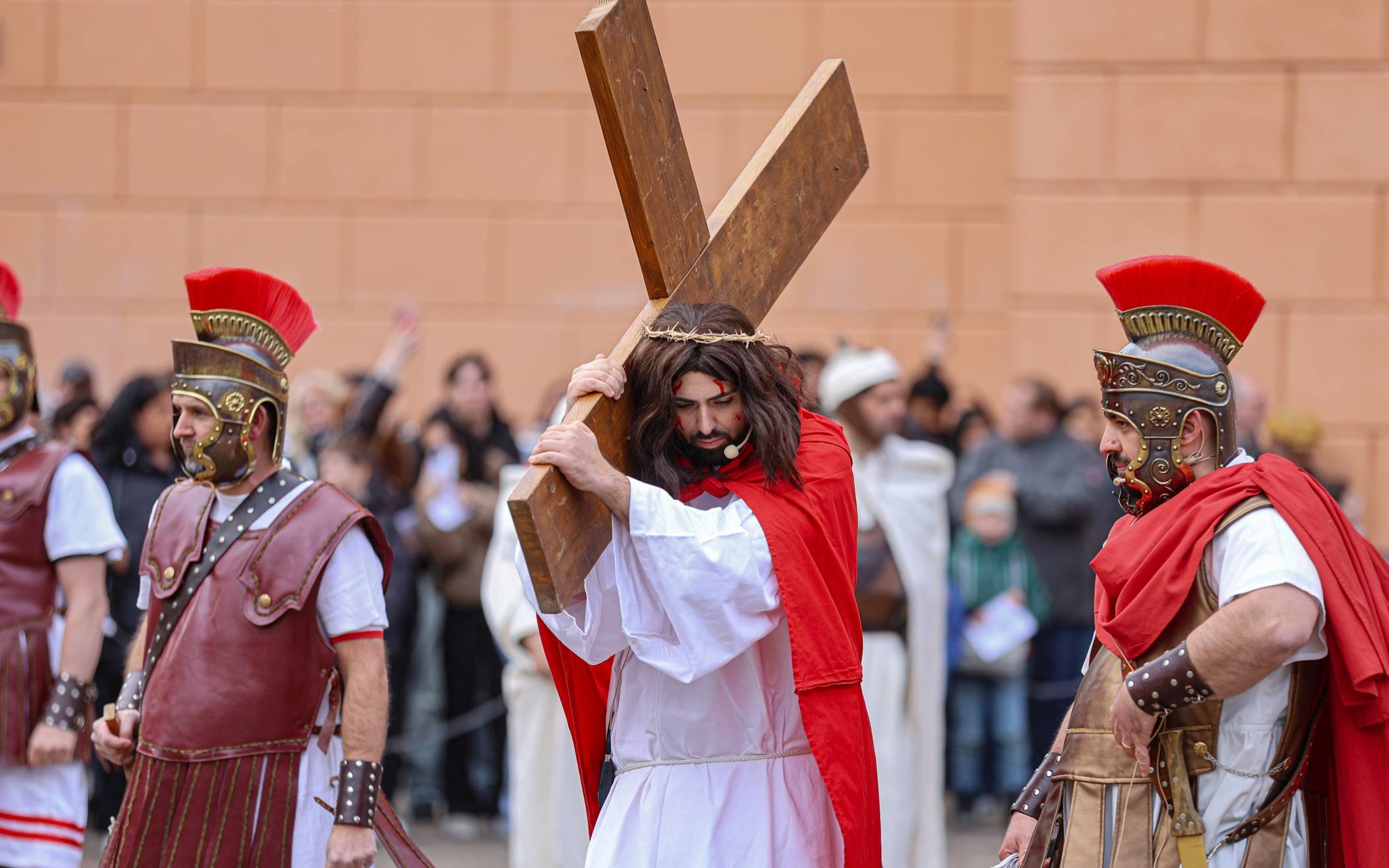 Bilder: Wuppertaler Karfreitagsprozession 2026