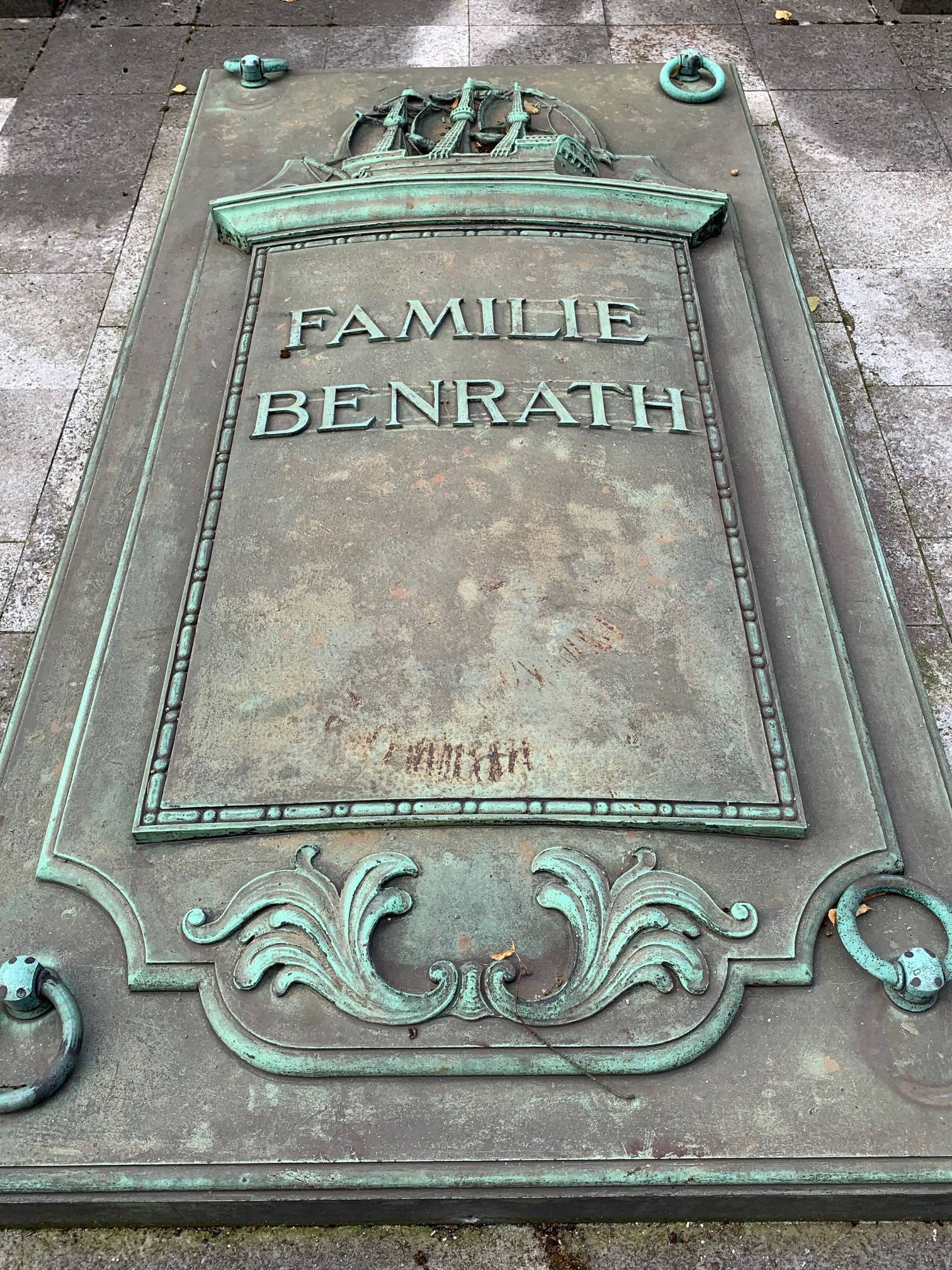 Die Bodenplatte der Familie Benrath.