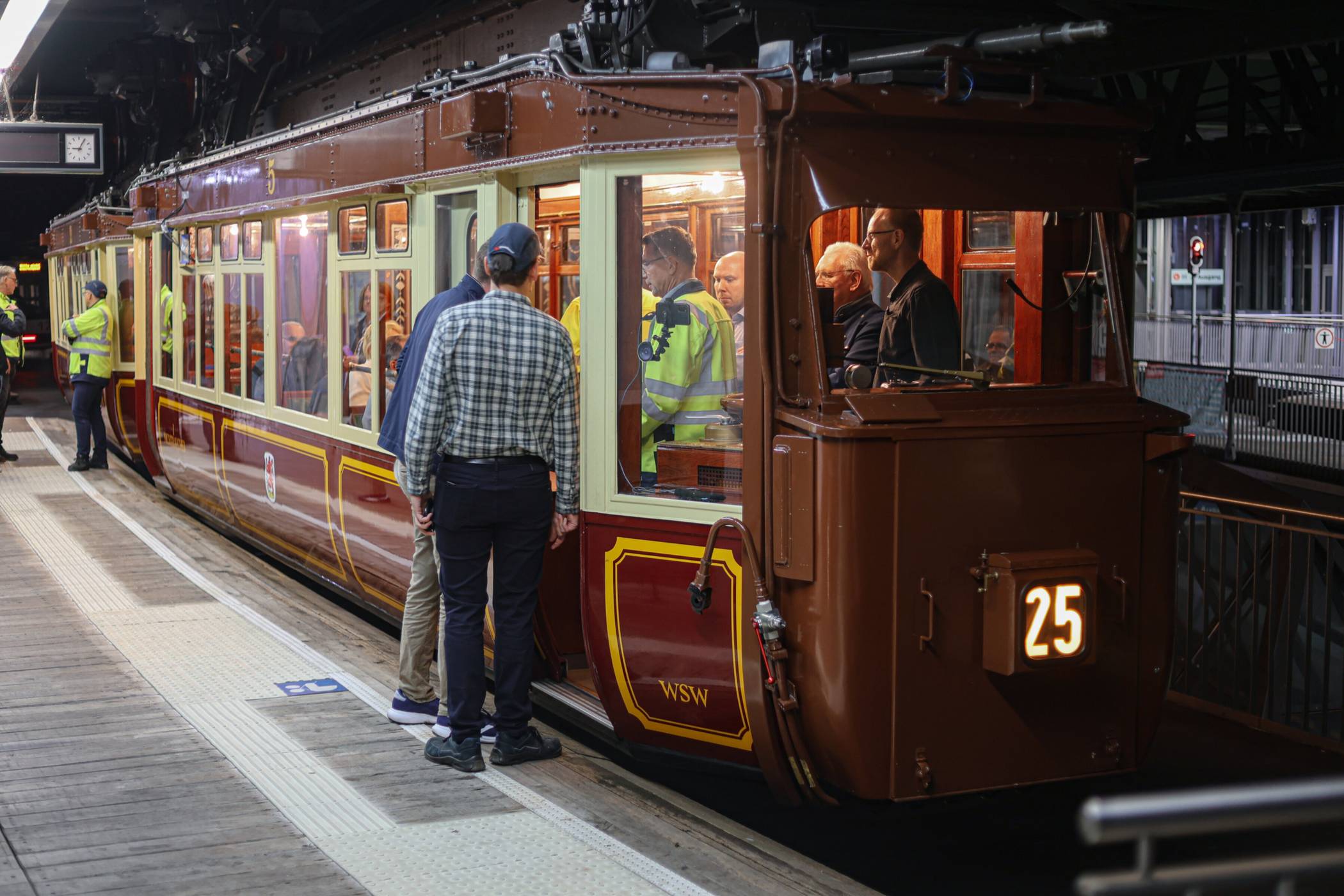 Der Kaiserwagen ist zurück.