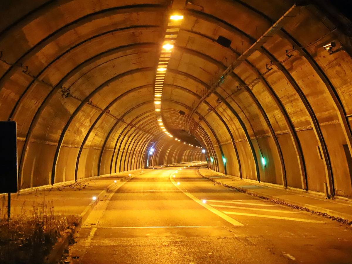 Kiesbergtunnel viermal in der Nacht gesperrt