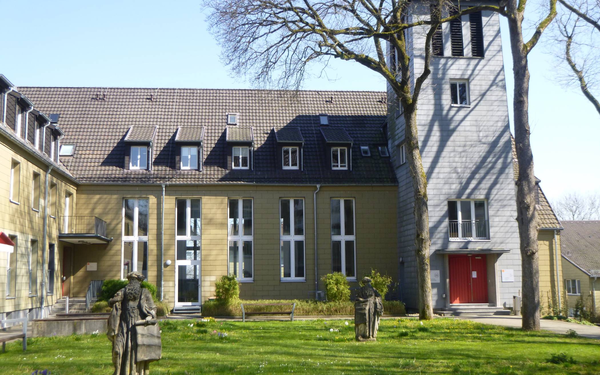 Die Kirchliche Hochschule auf der Hardt.