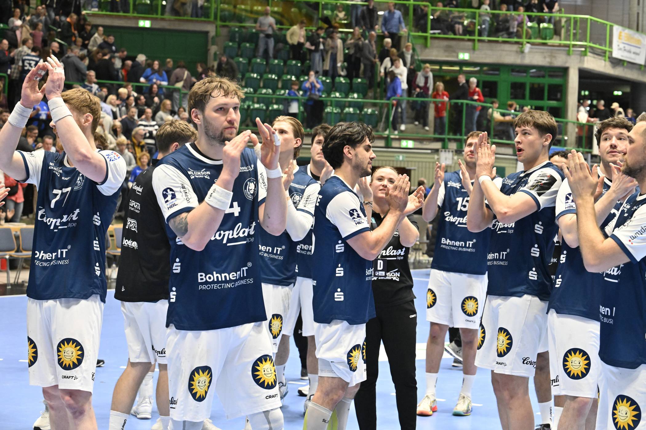  Der BHC bedankte sich bei den Fans in der Uni-Halle. 