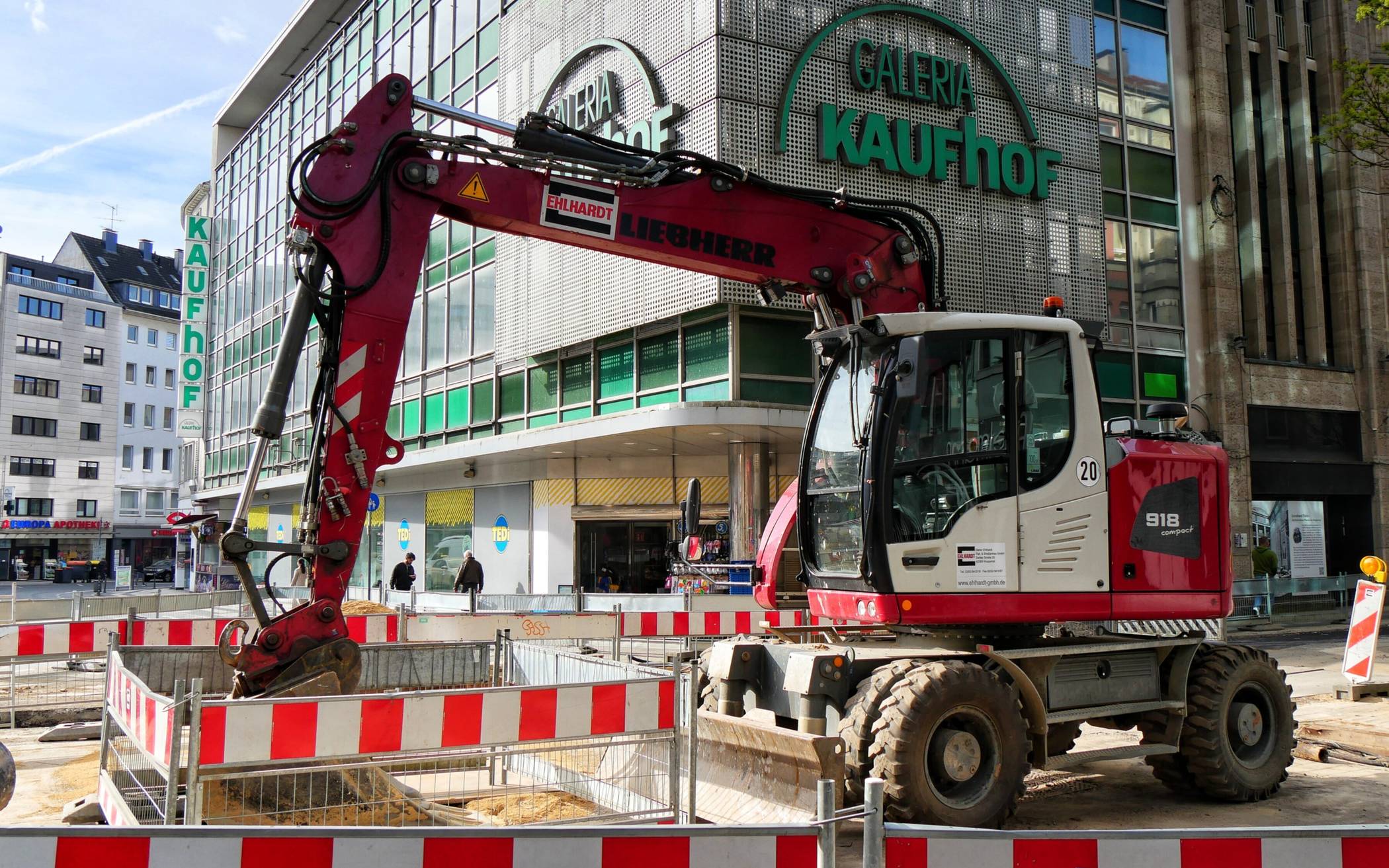 Grabfunde unter und in der Nähe des Neumarkts