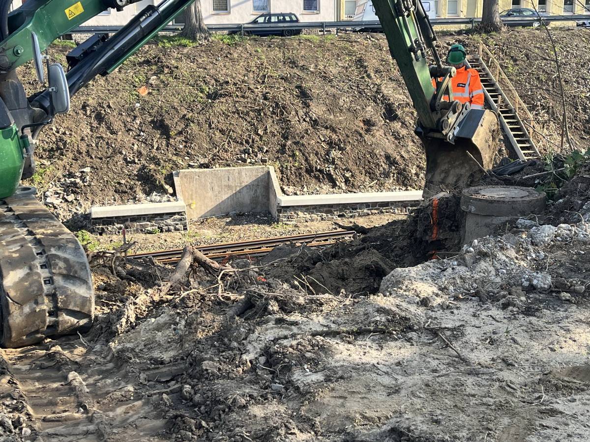 Kein Blindgänger, sondern nur ein Eisenträger in Schwelm